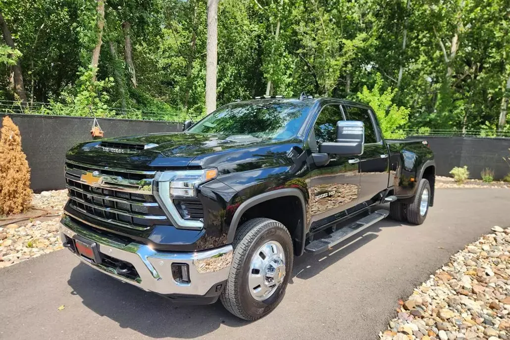 2024 Chevrolet Silverado 3500HD LTZ photo 1