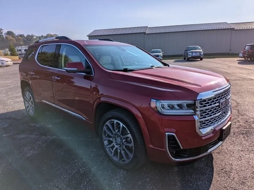 2023 Gmc Acadia Denali photo 1