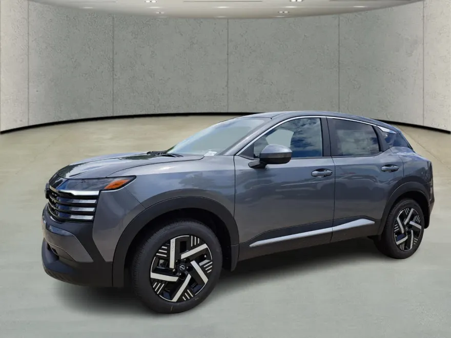 2025 Nissan Kicks SV photo 1