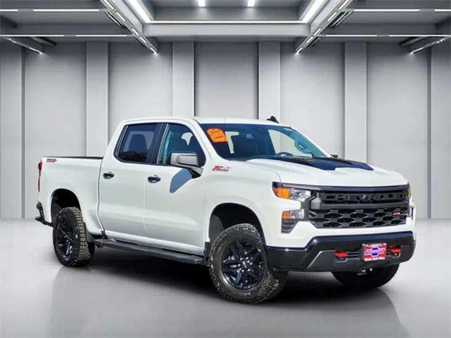 2026 Chevrolet Silverado 1500 Custom Trail Boss photo 1