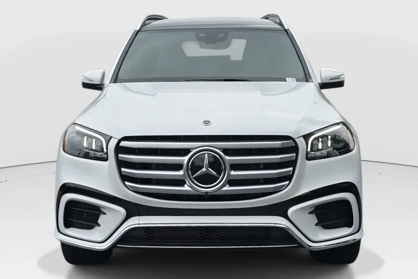 2025 Mercedes Benz GLS 580 4MATIC photo 1