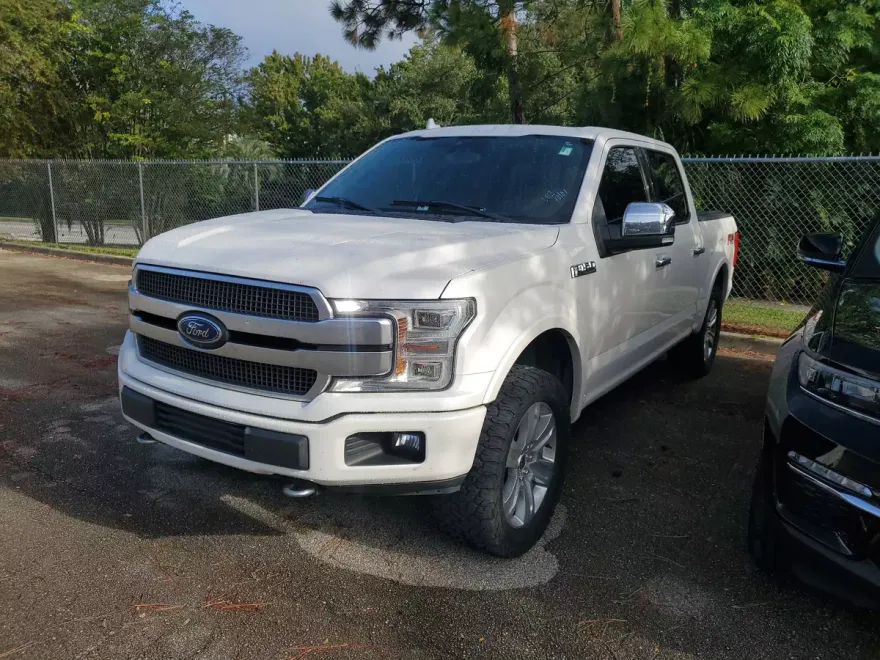 2018 Ford F-150 Platinum photo 1