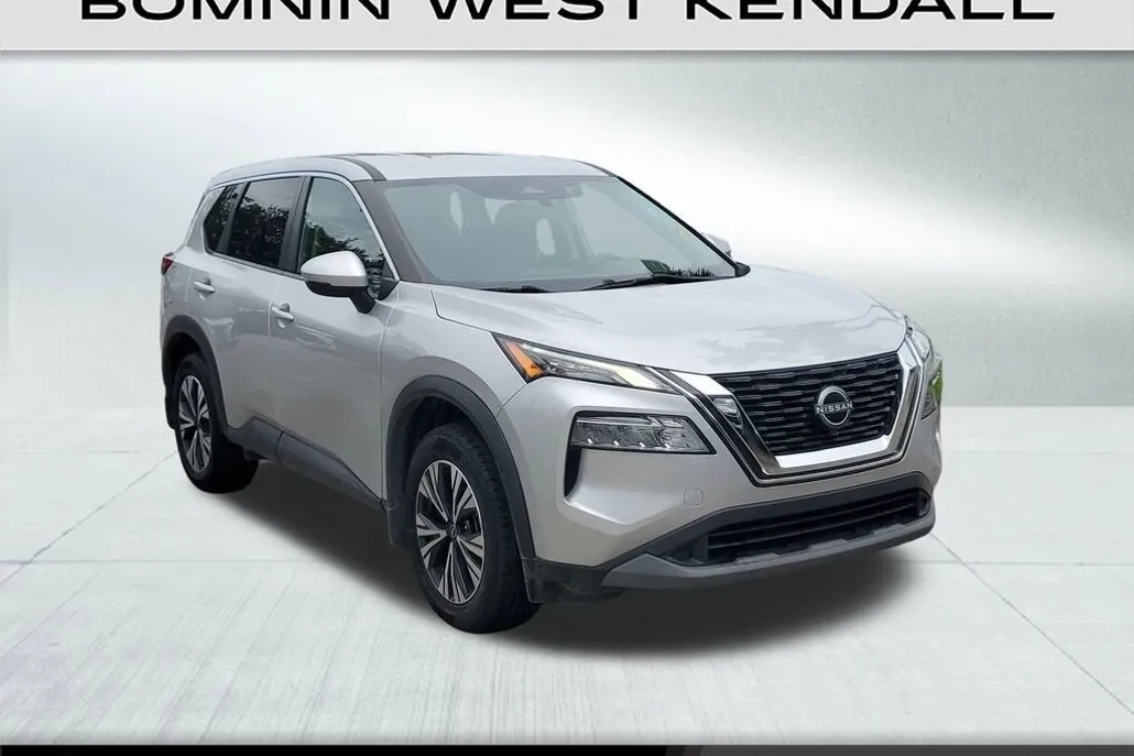 2022 Nissan Rogue SV photo 1