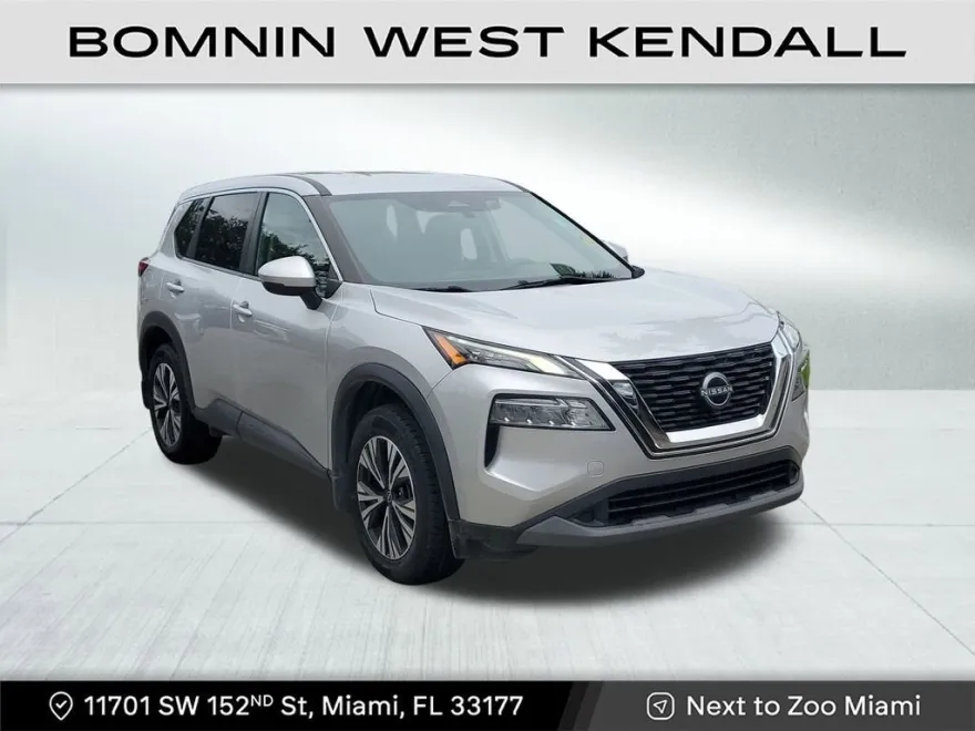 2022 Nissan Rogue SV photo 1