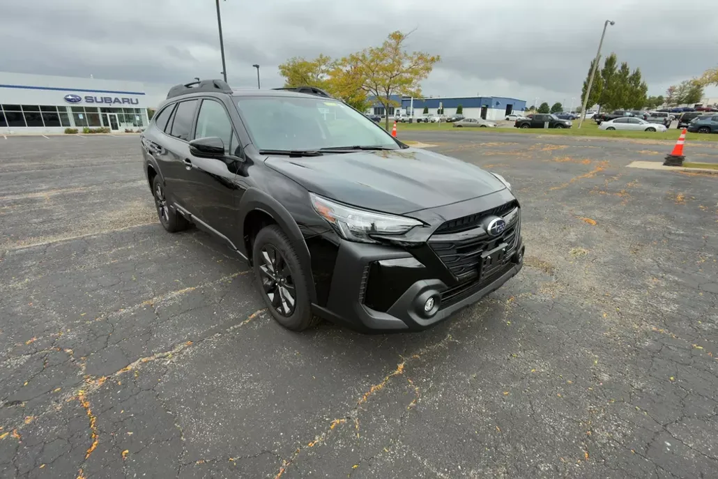 2025 Subaru Outback Onyx Edition photo 1