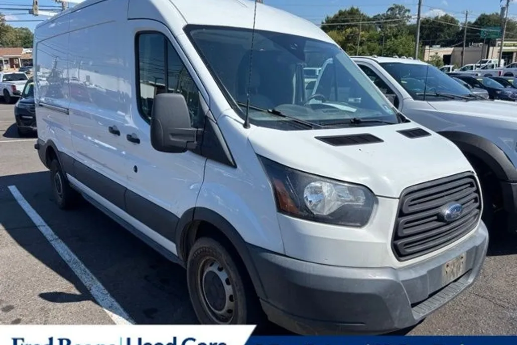 2017 Ford Transit photo 1
