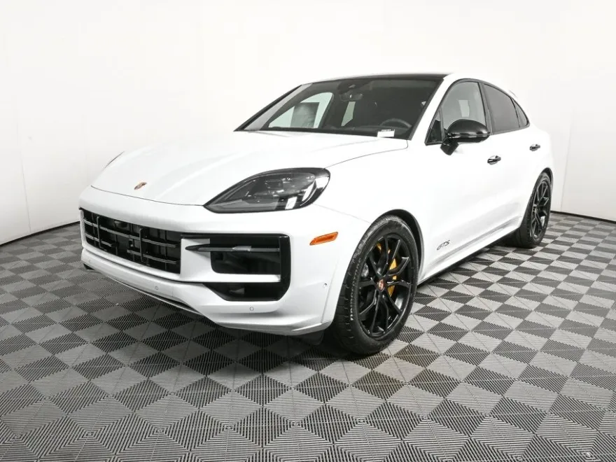 2026 Porsche Cayenne Coupe GTS photo 1