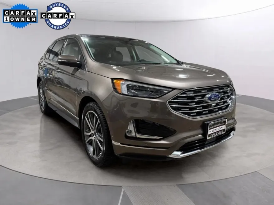 2019 Ford Edge Titanium photo 1