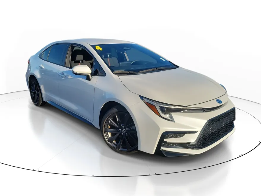 2024 Toyota Corolla Hybrid SE photo 1