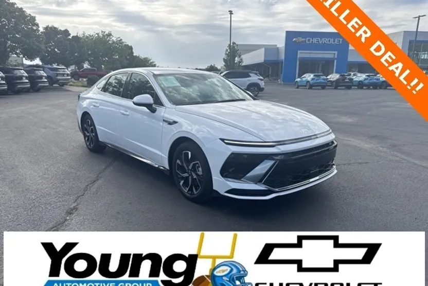 2025 Hyundai Sonata SEL photo 1