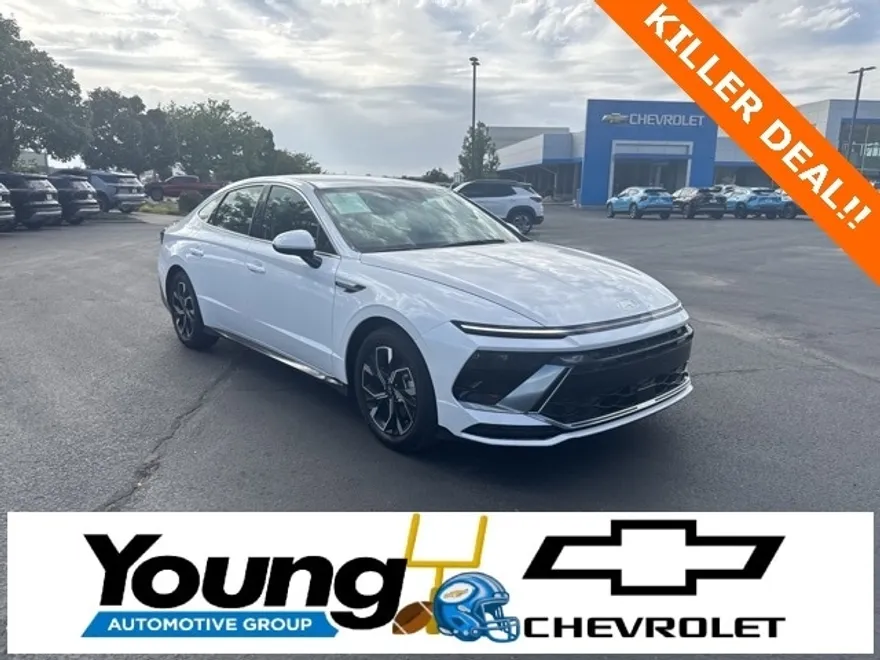 2025 Hyundai Sonata SEL photo 1