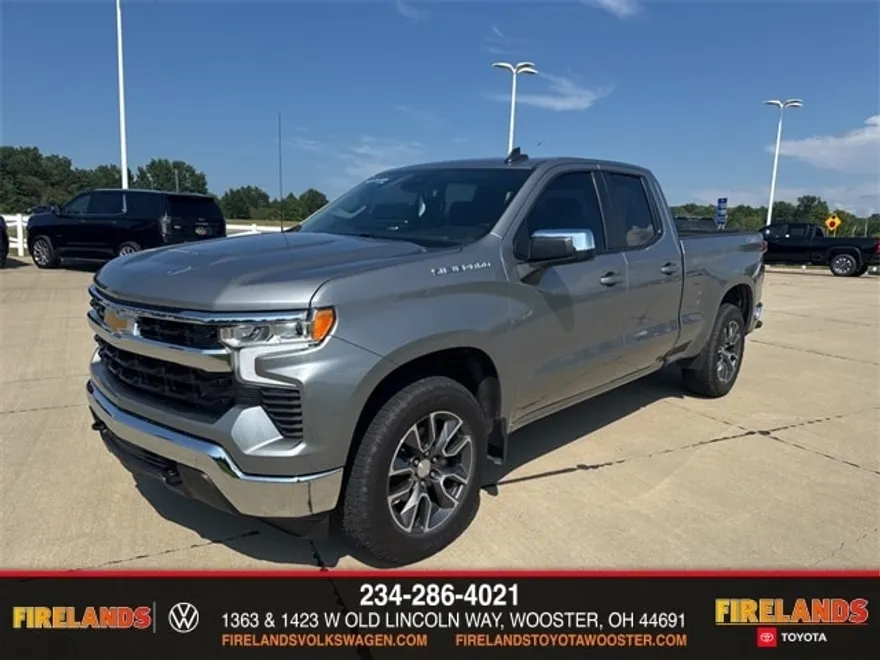 2023 Chevrolet Silverado 1500 LT photo 1