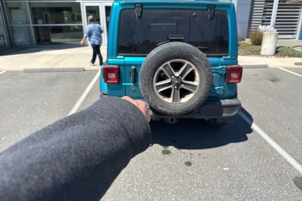 2019 Jeep Wrangler Unlimited Sahara photo 1