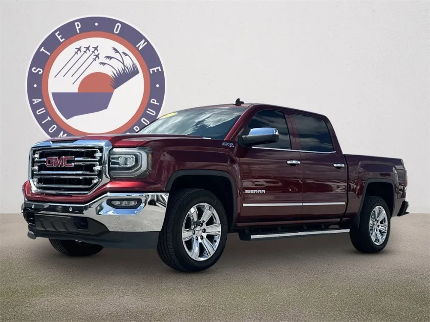 2017 Gmc Sierra 1500 SLT photo 1