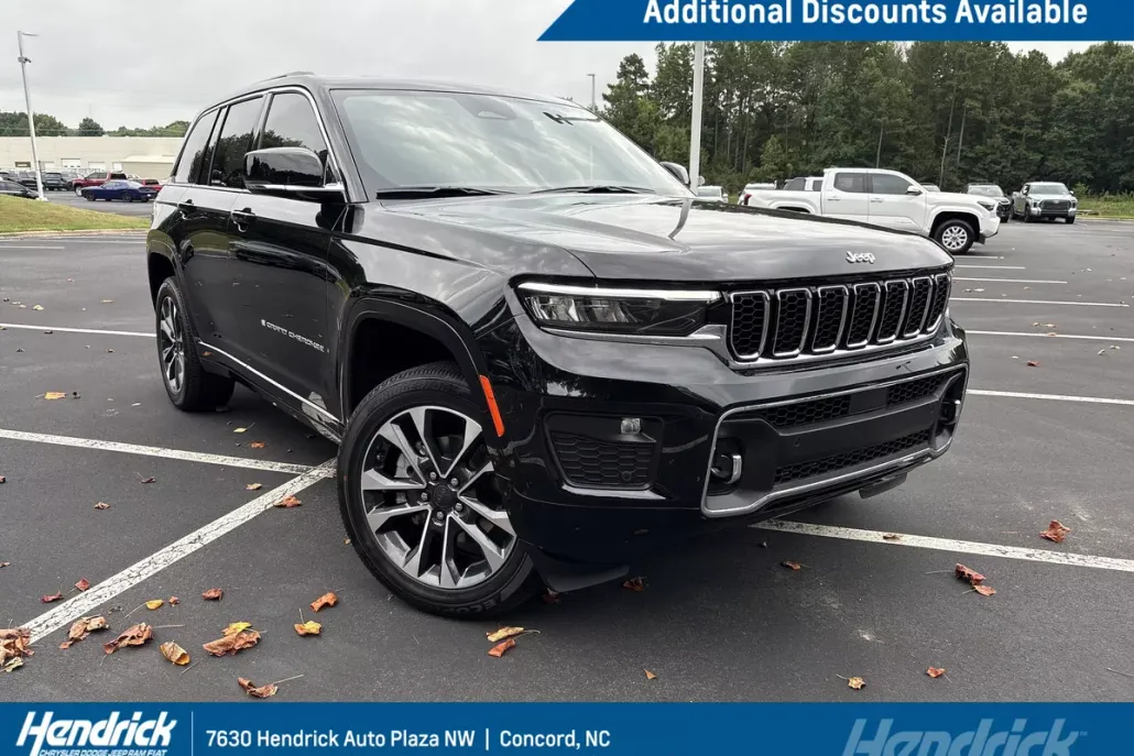 2025 Jeep Grand Cherokee Overland photo 1