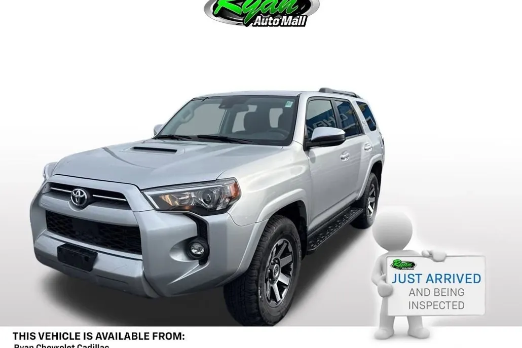 2024 Toyota 4Runner TRD Off-Road photo 1