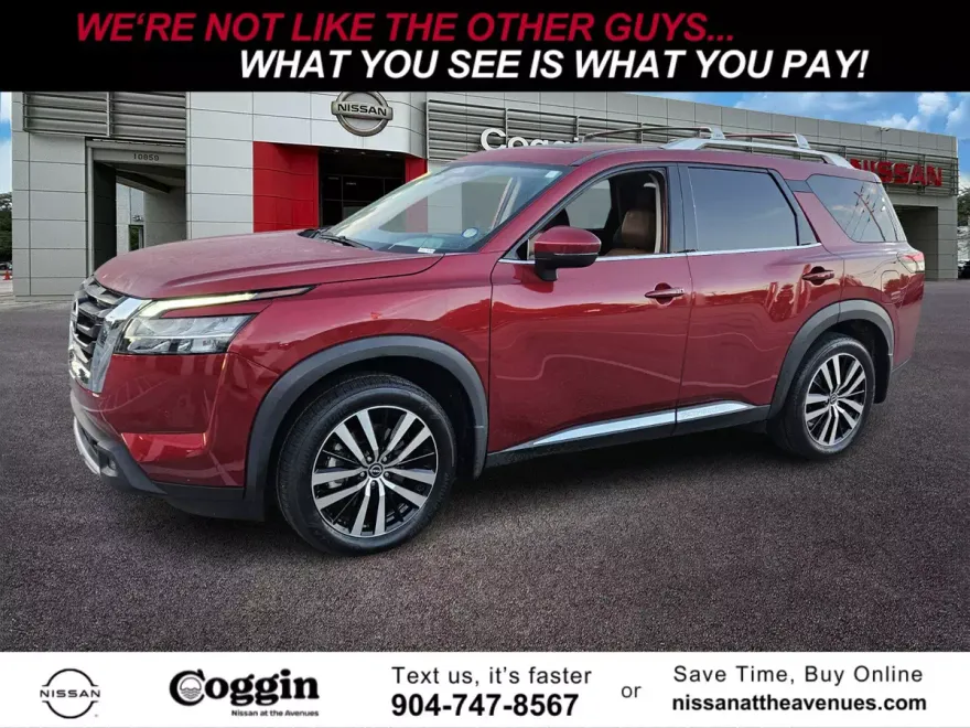 2023 Nissan Pathfinder Platinum photo 1