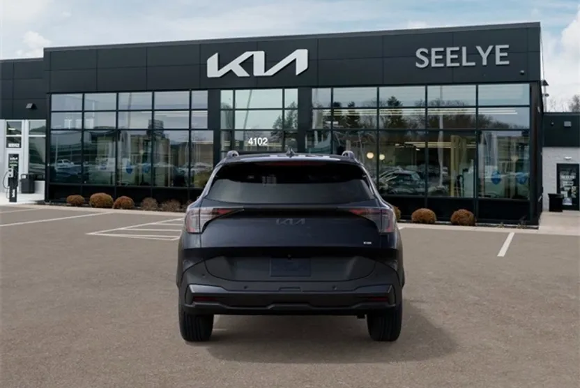 2026 Kia Sportage X-Line photo 1