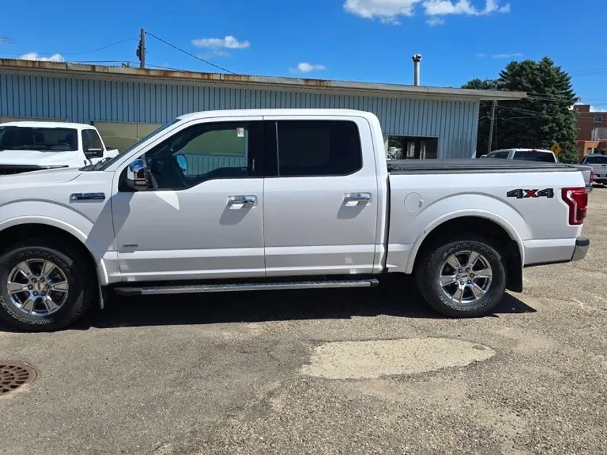 2017 Ford F-150 Lariat photo 1