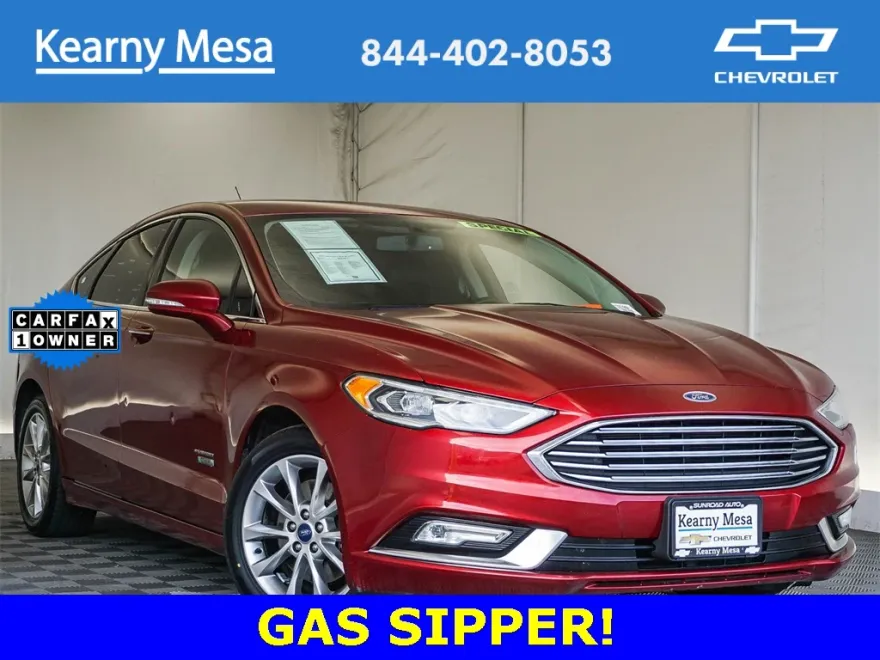2017 Ford Fusion Energi SE photo 1