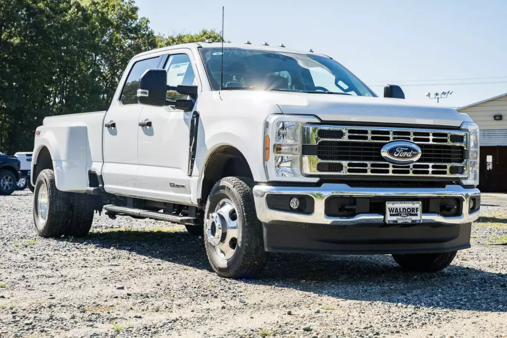 2026 Ford F-350 XLT photo 1