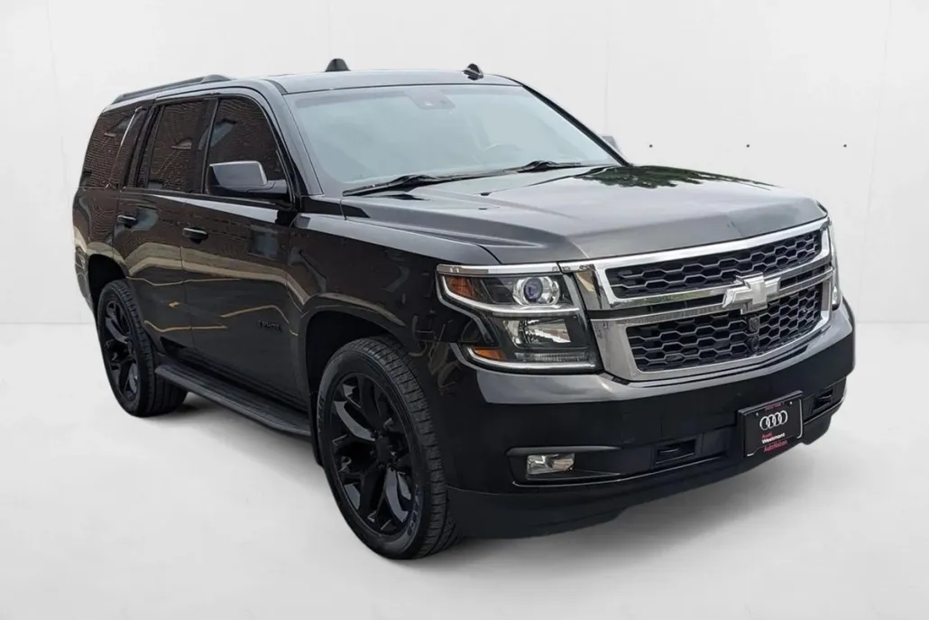 2015 Chevrolet Tahoe LT photo 1