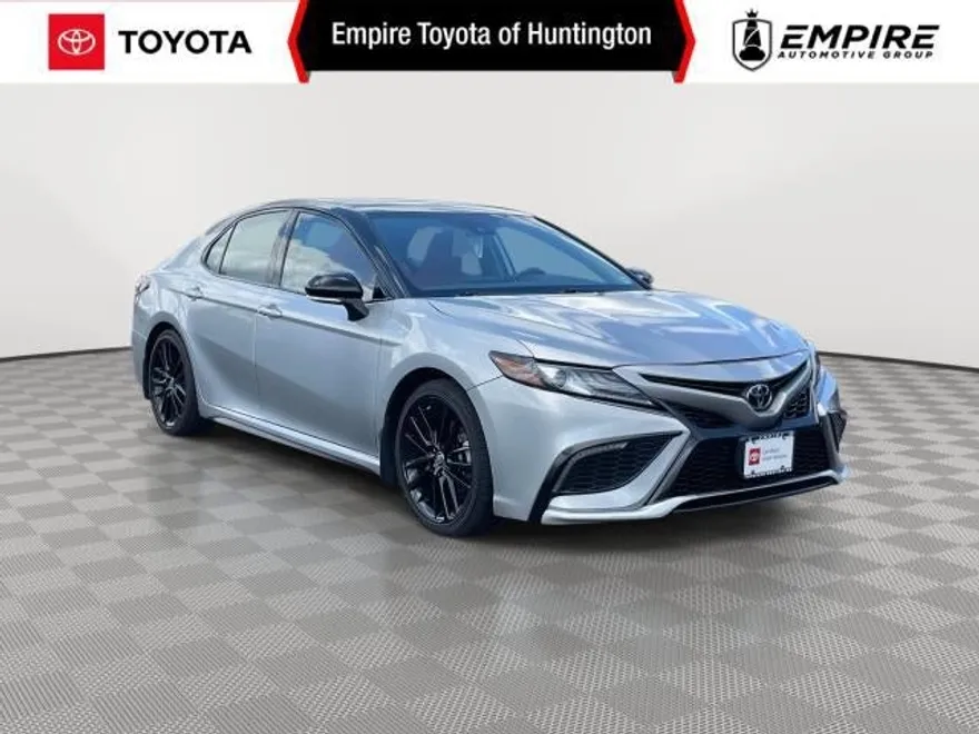 2022 Toyota Camry XSE photo 1