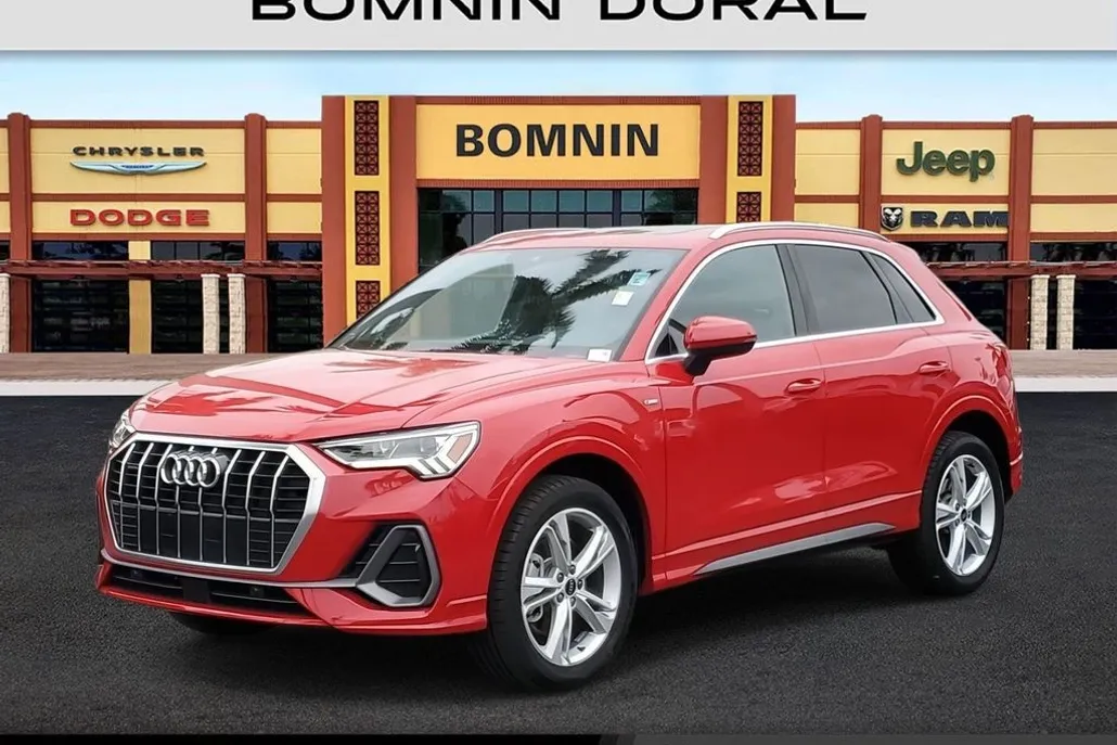 2023 Audi Q3 Premium Plus S line photo 1