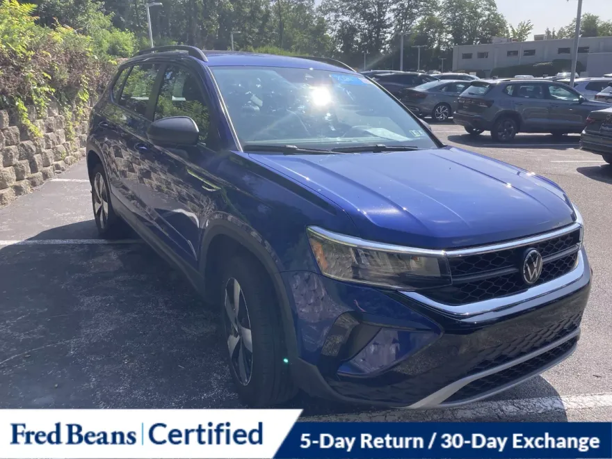 2024 Volkswagen Taos S photo 1