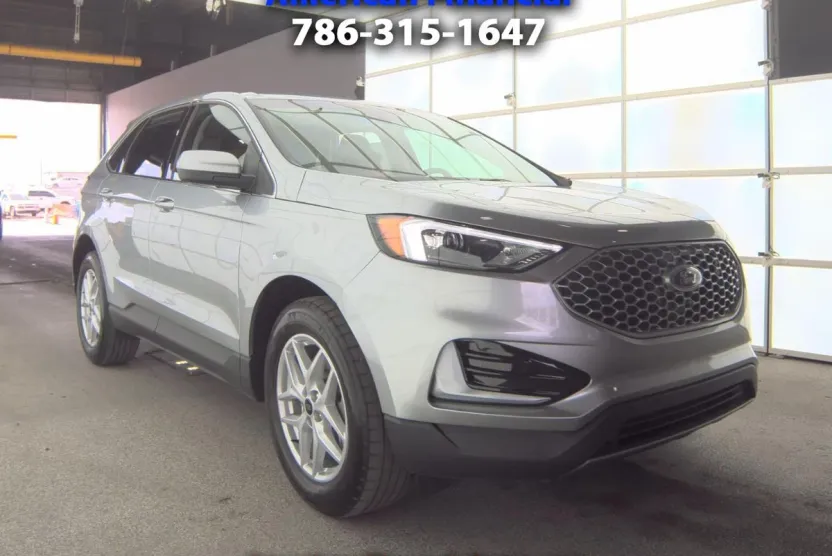 2024 Ford Edge SEL photo 1