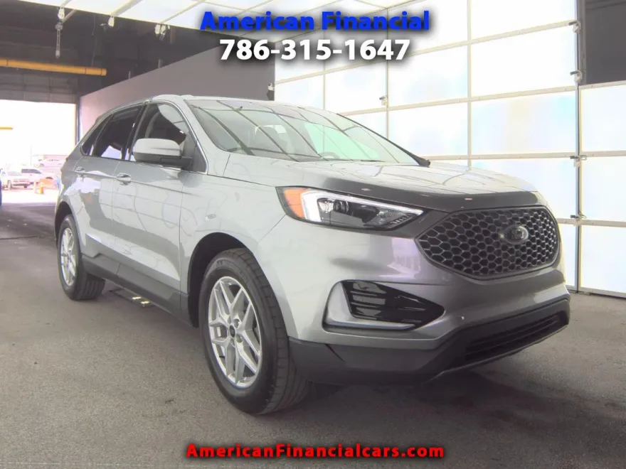 2024 Ford Edge SEL photo 1