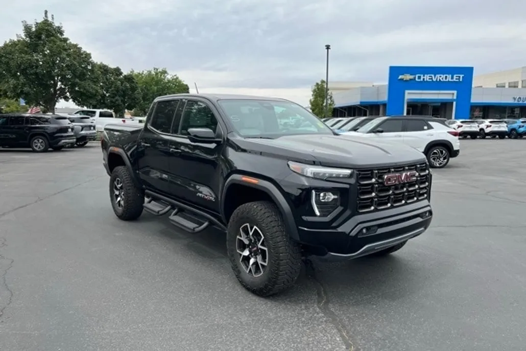 2024 Gmc Canyon AT4X photo 1