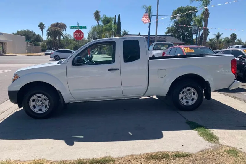 2018 Nissan Frontier S photo 1