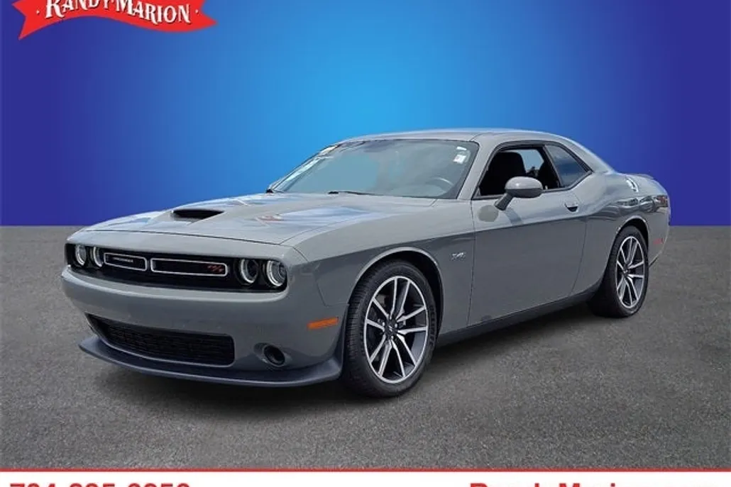 2023 Dodge Challenger R/T photo 1