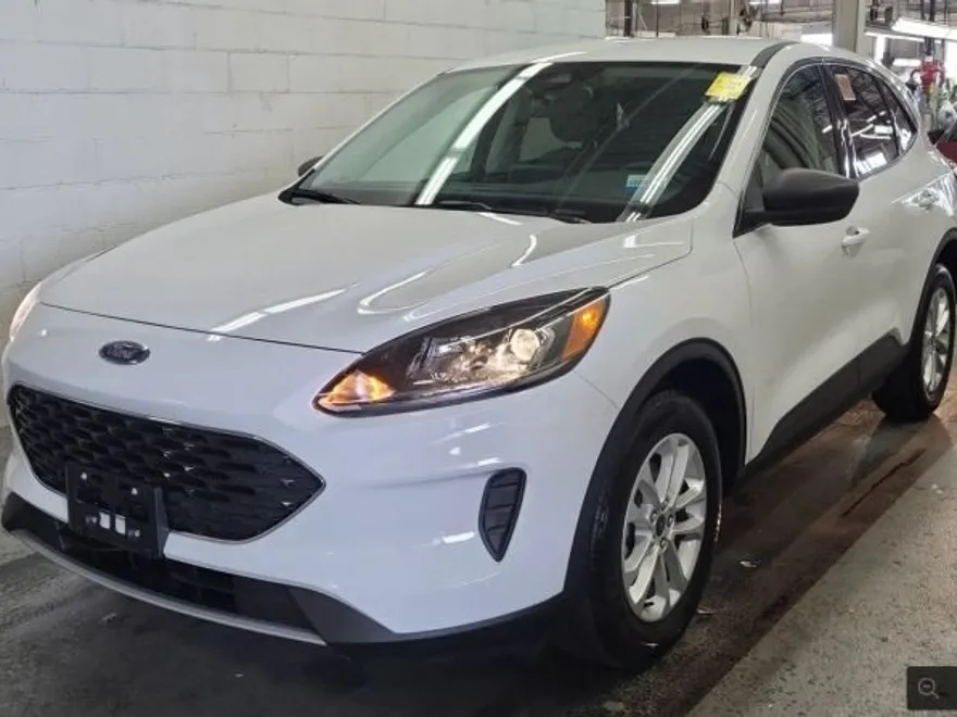 2022 Ford Escape SE Hybrid Sport photo 1