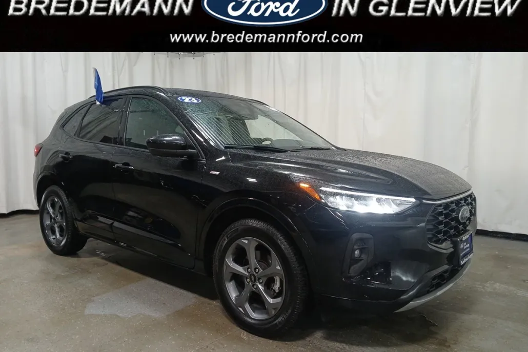 2023 Ford Escape ST-Line Select photo 1