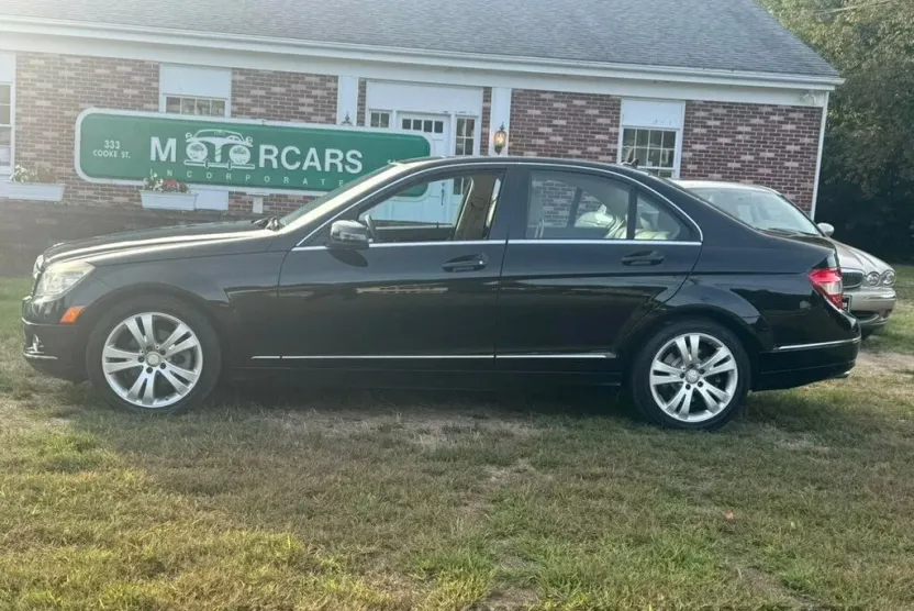 2010 Mercedes Benz C Sedan 300 Sport 4MATIC photo 1