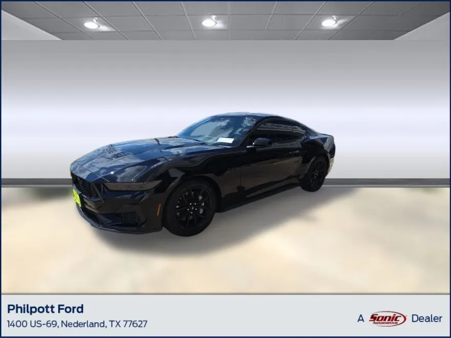 2025 Ford Mustang GT photo 1