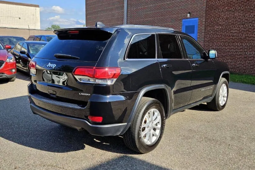 2021 Jeep Grand Cherokee Laredo E photo 1