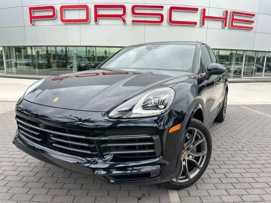 2023 Porsche Cayenne Platinum Edition photo 1
