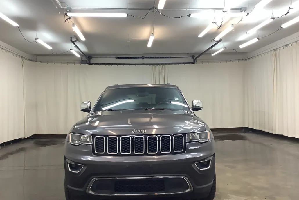 2020 Jeep Grand Cherokee Limited photo 1