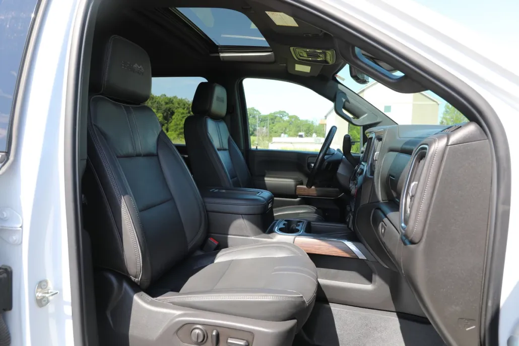 2020 Chevrolet Silverado 2500HD High Country photo 1