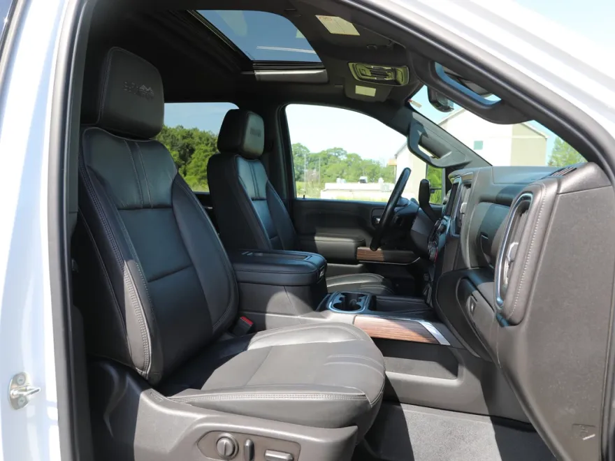 2020 Chevrolet Silverado 2500HD High Country photo 1