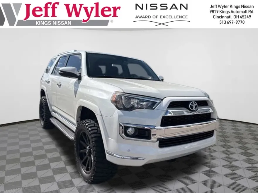 2015 Toyota 4Runner V6 Limited photo 1