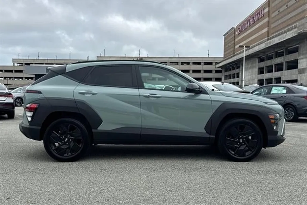 2026 Hyundai Kona SEL photo 1