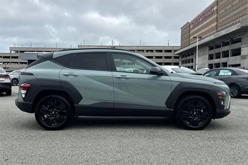 2026 Hyundai Kona SEL photo 1