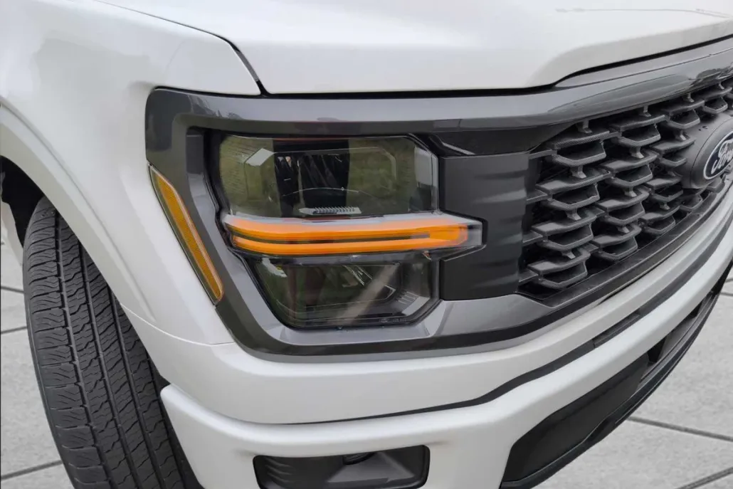 2025 Ford F-150 STX photo 1