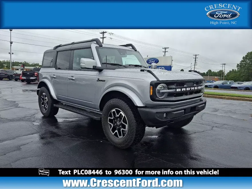 2023 Ford Bronco Outer Banks photo 1
