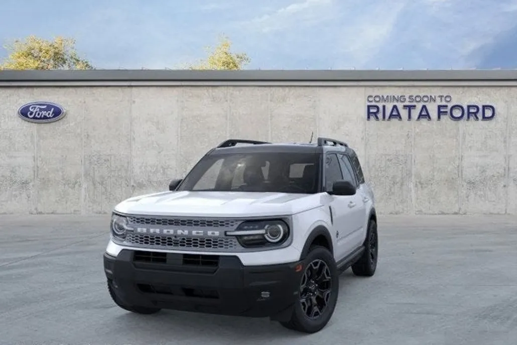 2025 Ford Bronco Sport Outer Banks photo 1