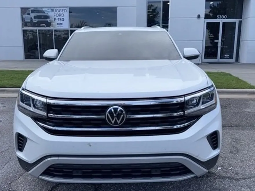2023 Volkswagen Atlas Cross Sport SEL photo 1